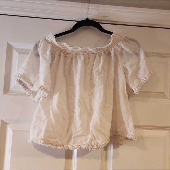 Aerie white frayed hem short sleeve blouse M - Picture 3 of 3